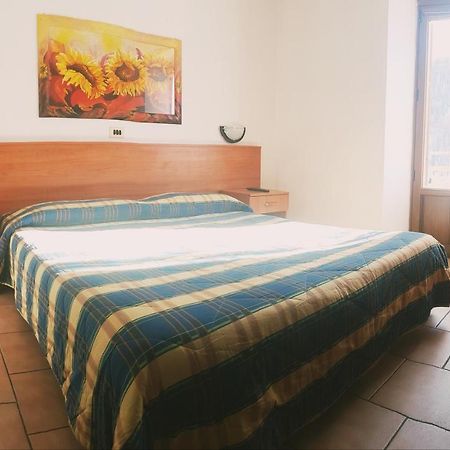 Hotel Miramonti Claviere Kültér fotó